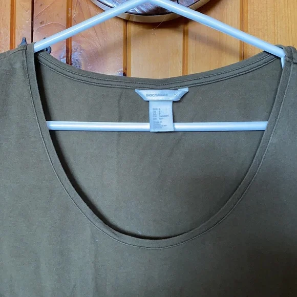 H&M basic tee - Picture 3 of 3